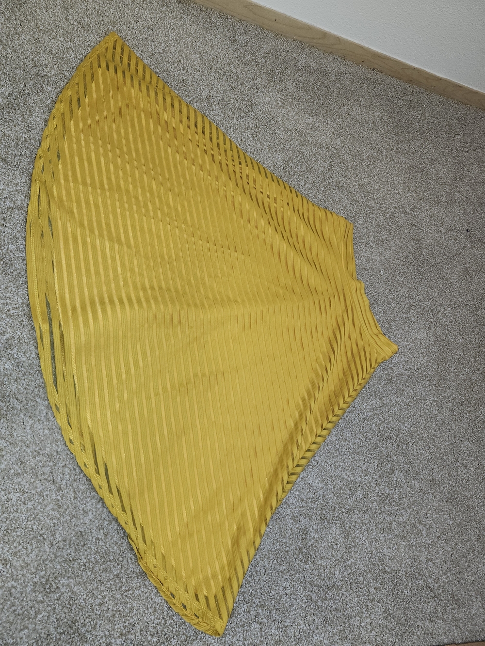 vintage Silhouette NYC yellow A-line skirt